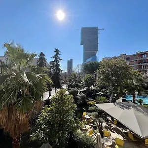 Appartamento In Skanderbeg Square - Center 1, Tirana